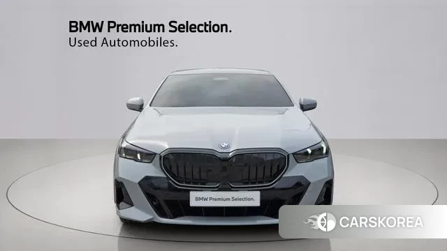 BMW 5 Series (G60) id 3769760 из Кореи 13