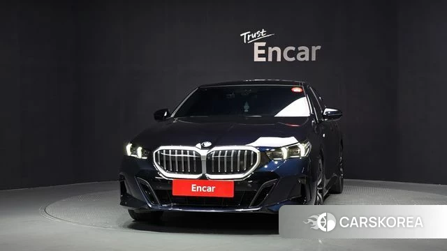 BMW 5 Series (G60) id 4681584 из Кореи 23