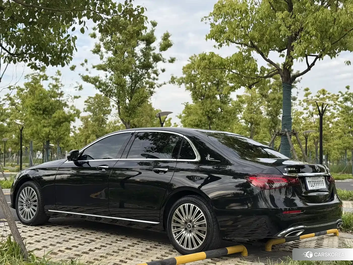 Mercedes-Benz E-Class 2023 Черный из Китая, фото 3