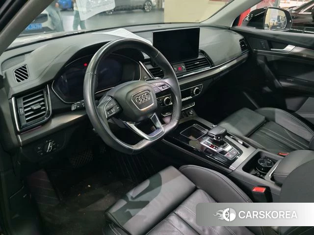 Audi Q5L 2022 Черный из Китая, фото 4