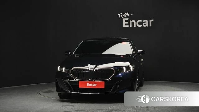 BMW 5 Series (G60) id 4602446 из Кореи 23