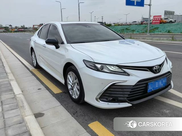 Toyota Camry 2022 Белый из Китая, фото 3