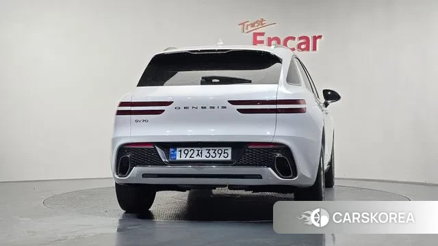 Genesis GV70 id 3483930 из Кореи 13