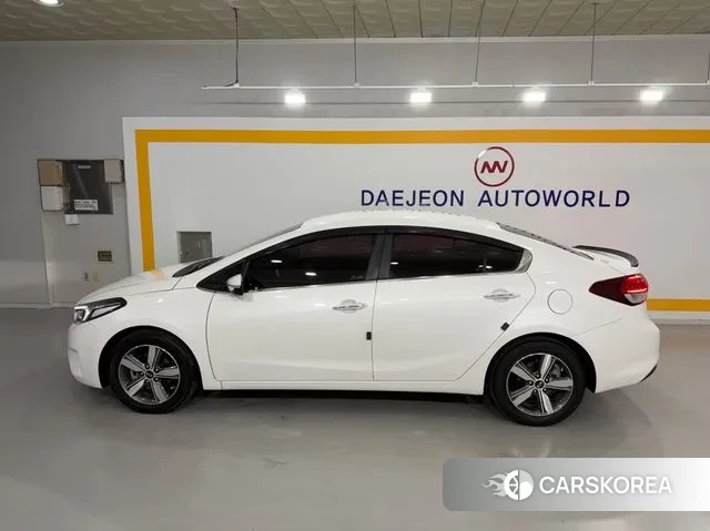 Kia The New K3 id 3408268 из Кореи 13