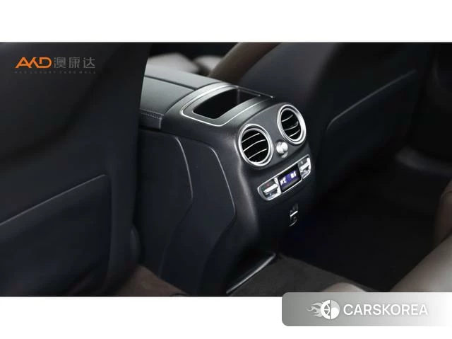 Mercedes-Benz GLC 2023 Черный из Китая, фото 3