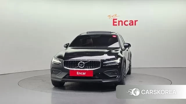 Volvo V60 Cross-Country 2nd Generation id 3539652 из Кореи 13