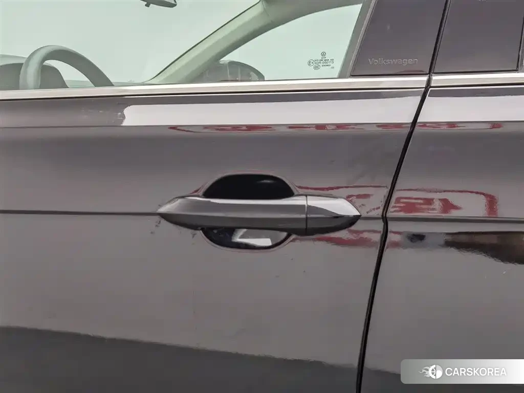 Volkswagen Passat id 4577424 из Китая 17