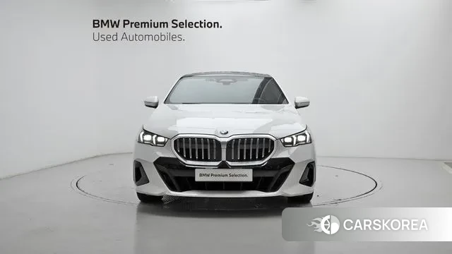 BMW 5 Series (G60) id 3042503 из Кореи 13