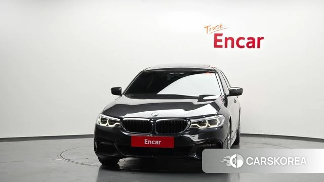 BMW 5 Series (G30) id 4304412 из Кореи 23
