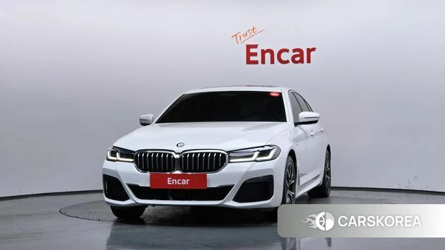 BMW 5 Series (G30) id 4355869 из Кореи 13