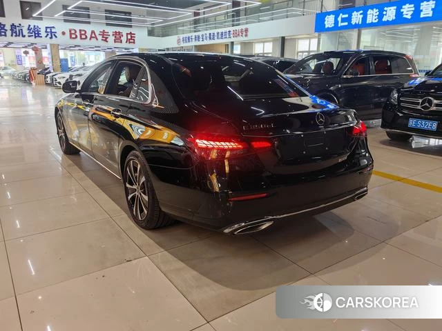 Mercedes-Benz E-class PHEV 2023 Черный из Китая, фото 3