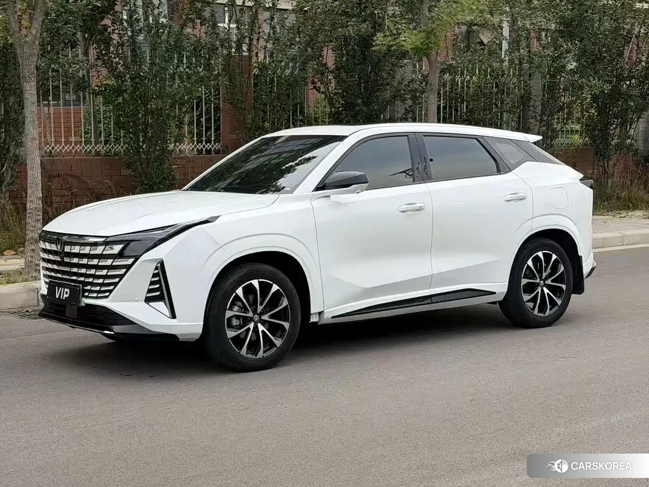 Chang'an UNI-Z New Energy 2025 Белый из Китая, фото 5
