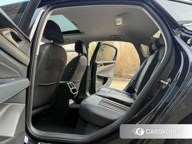Volkswagen Passat id 4256084 из Китая 13