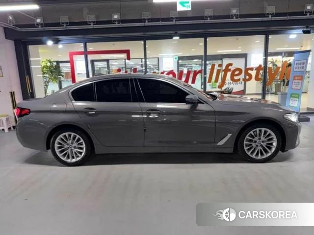 BMW 5 Series (G30) id 4534343 из Кореи 13
