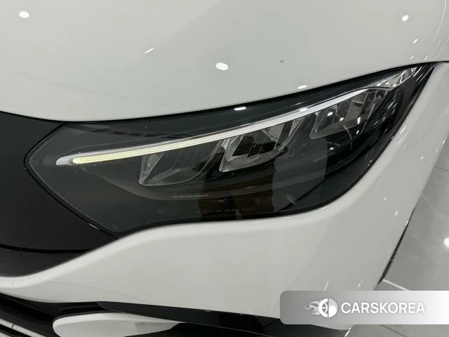 Mercedes-Benz EQE 2024 Белый из Китая, фото 3
