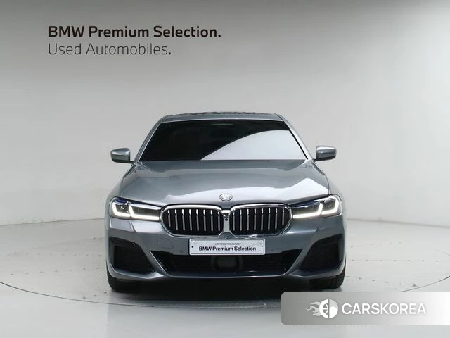 BMW 5 Series (G30) 2023 Серый из Кореи, фото 3