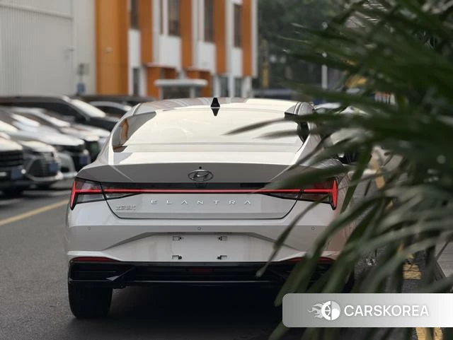 Hyundai Elantra id 4298083 из Китая 23