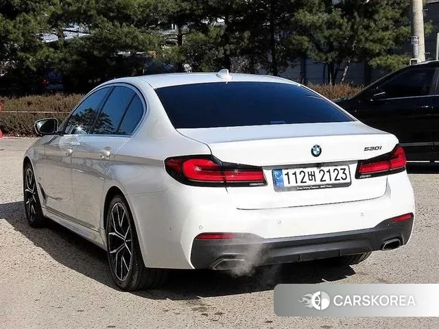 BMW 5 Series (G30) id 3640628 из Кореи 13