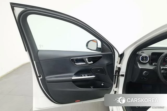 Mercedes-Benz Class C id 4279211 из Китая 17