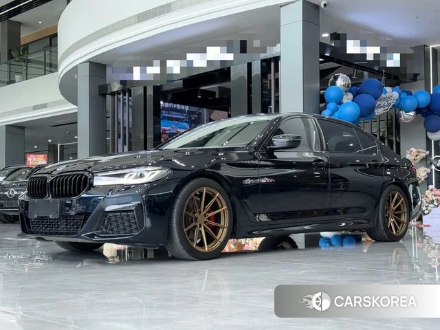 BMW 5 series 2021 Черный из Китая, фото 3