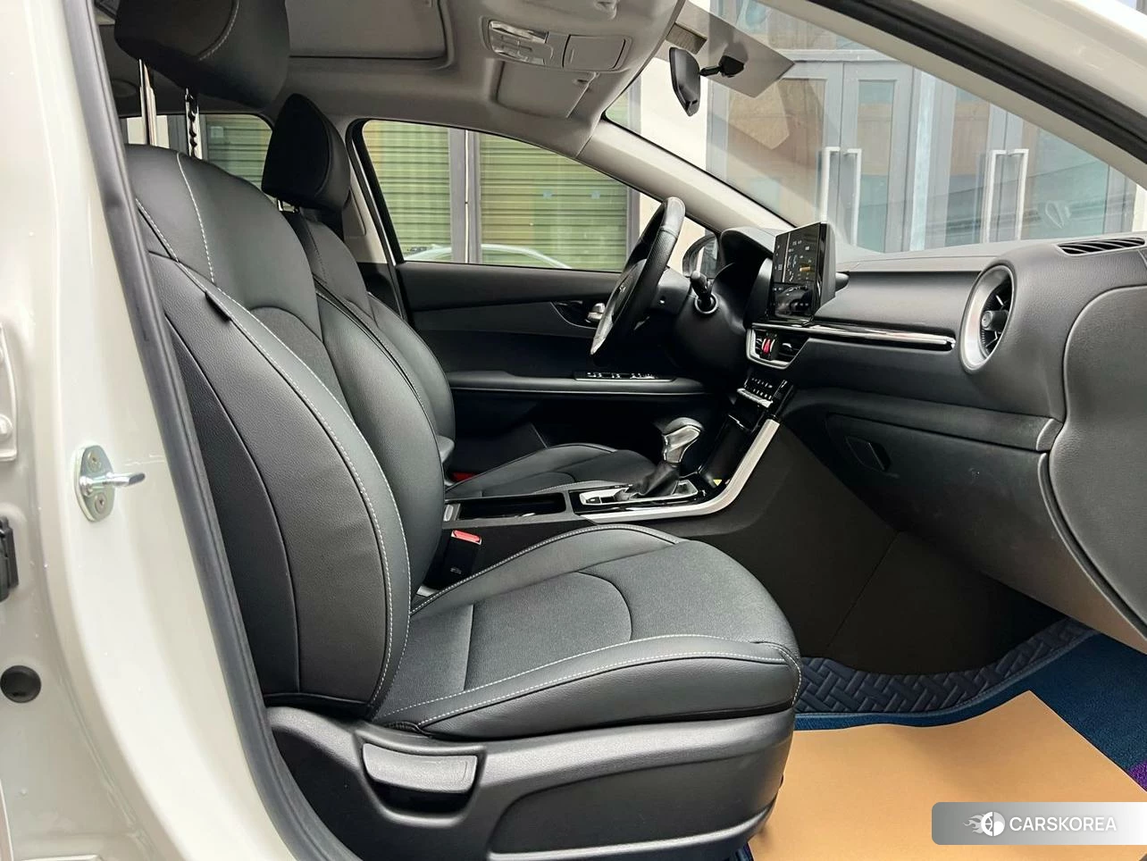 Kia K3 2021 Белый из Китая, фото 3