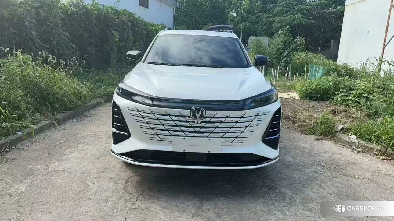 Chang'an CS75 PLUS 2024 Белый из Китая, фото 3