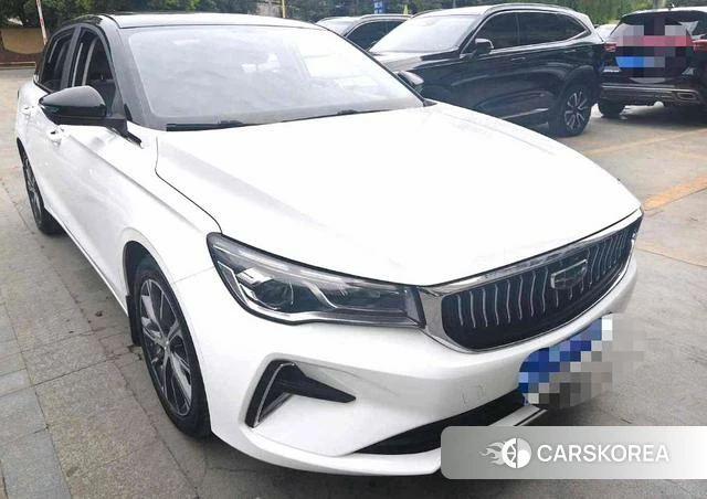 Geely Automobile Emgrand 2023 Белый из Китая, фото 3
