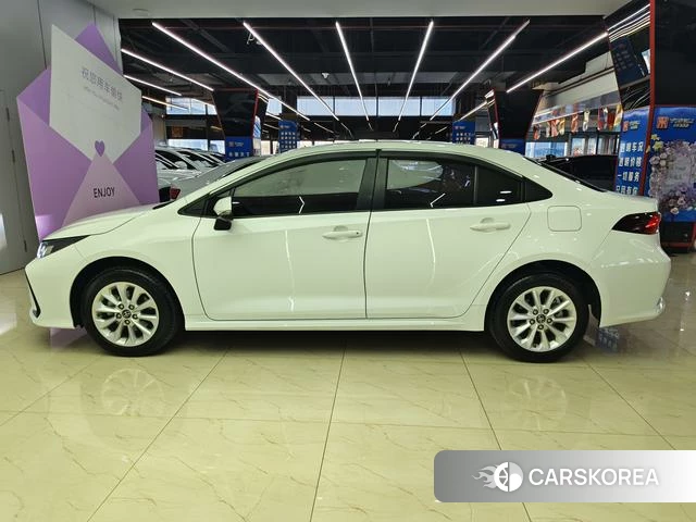 Toyota Corolla id 4290294 из Китая 9