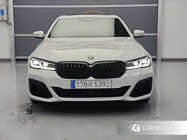 BMW 5 Series (G30) id 2979569 из Кореи 13