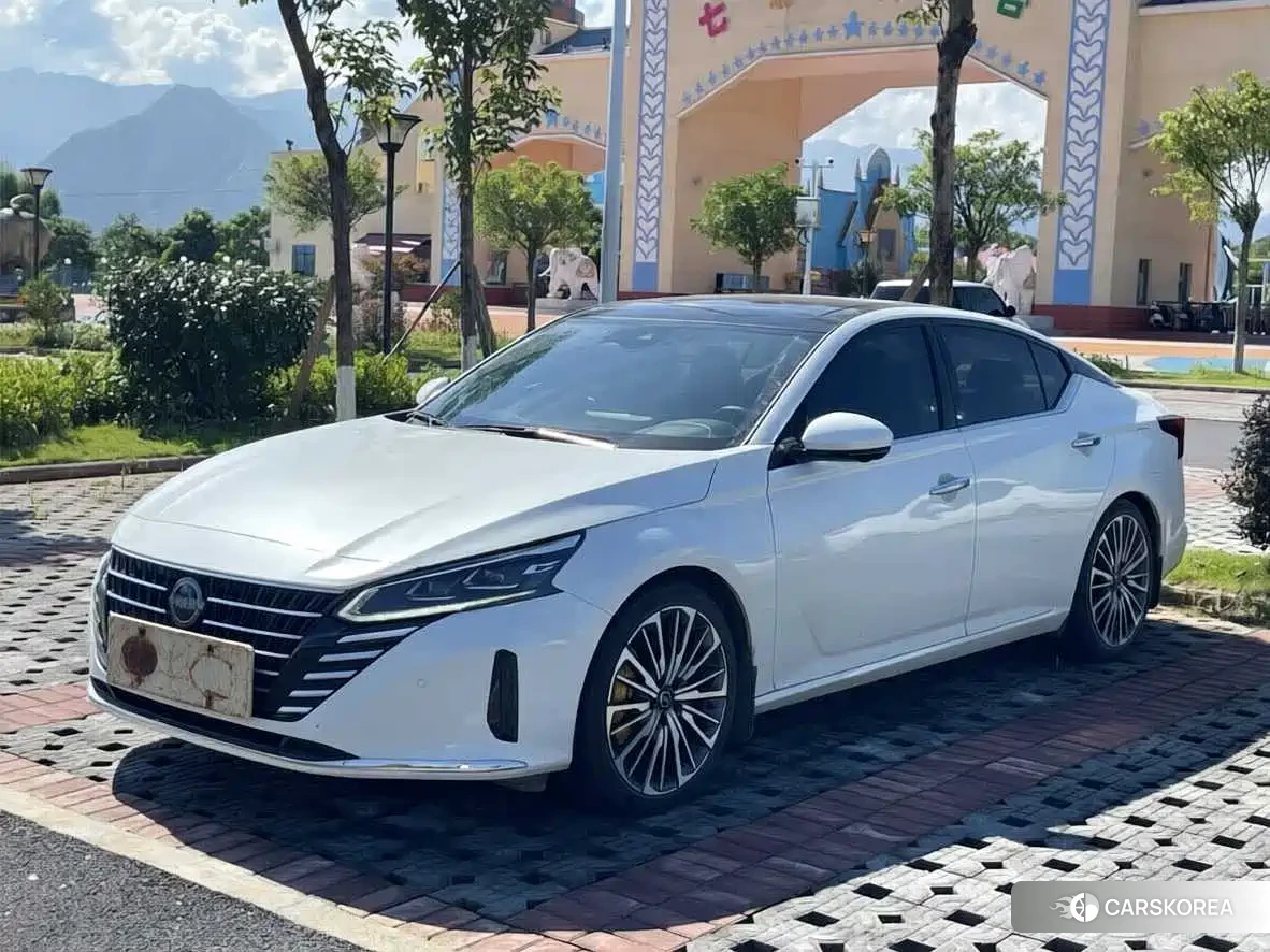 Nissan Altima 2023 Белый из Китая, фото 3