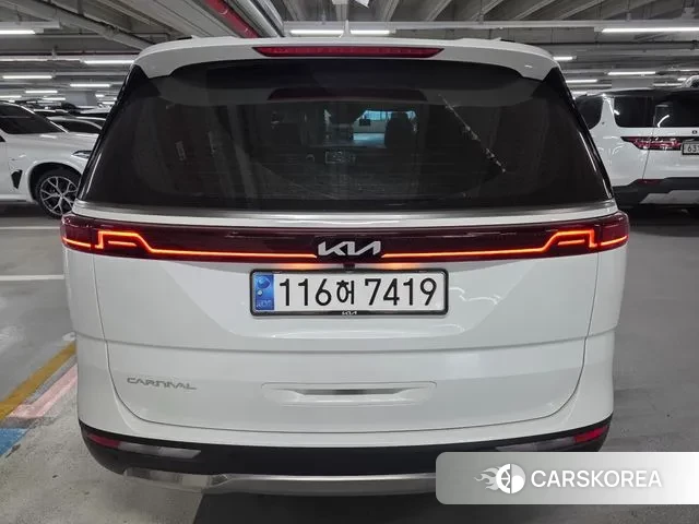 Kia Carnival 4th generation 2023 Белый из Кореи, фото 3
