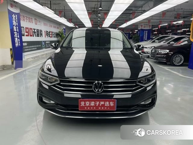 Volkswagen Magotan 2022 Черный из Китая, фото 3