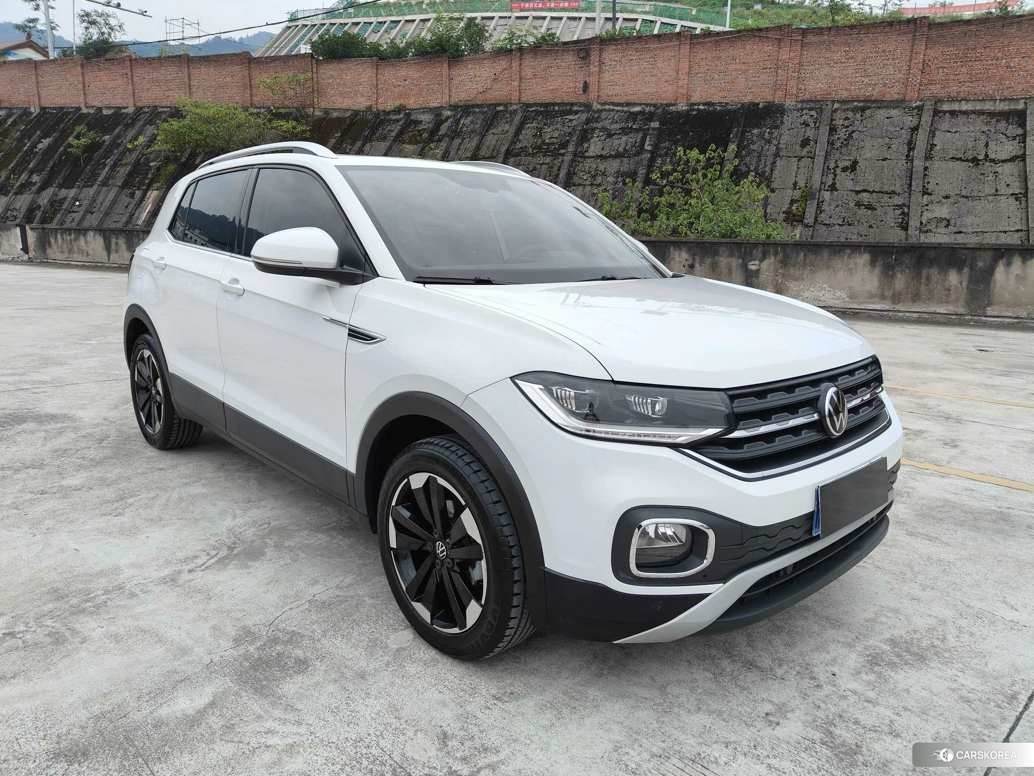 Volkswagen Exploring the shadow id 4455585 из Китая 9