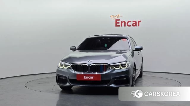 BMW 5 Series (G30) id 4435803 из Кореи 13