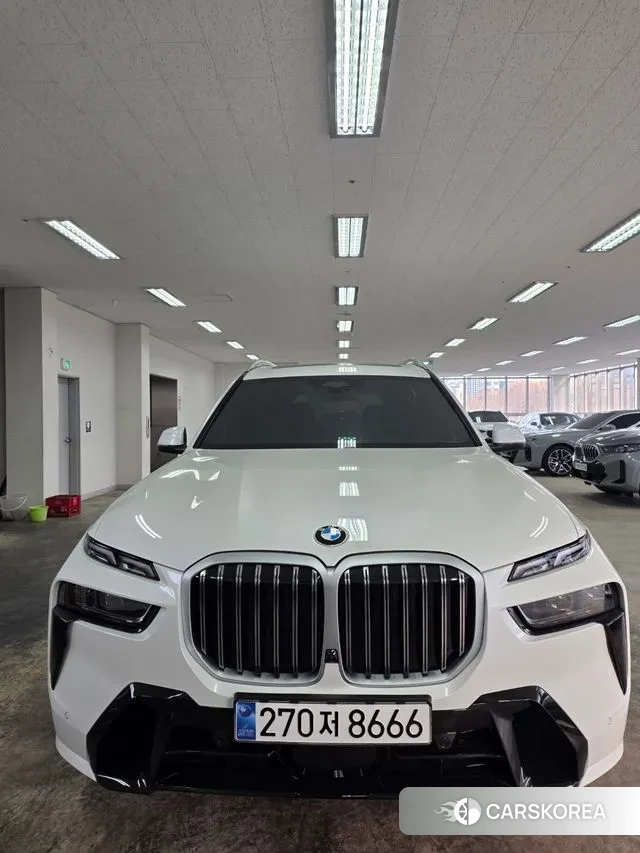 BMW X7 (G07) 2025 Белый из Кореи, фото 4