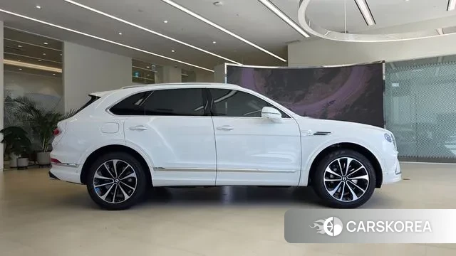 Bentley Bentayga id 3436861 из Кореи 11