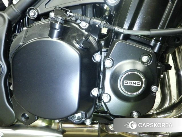 Engine photo