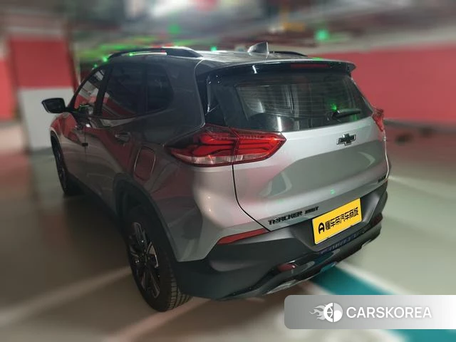 Chevrolet Chuangku 2023 Серебристо-серый из Китая, фото 3