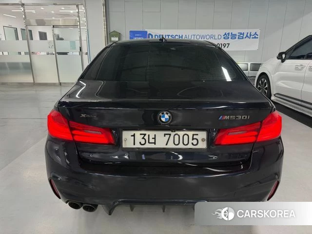 BMW 5 Series (G30) 2019 Черный из Кореи, фото 3