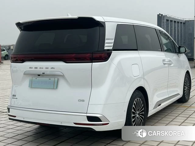 Denza D9 DM 2023 Белый из Китая, фото 4