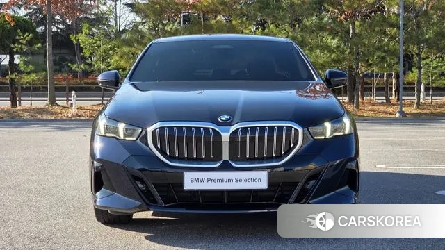 BMW 5 Series (G60) id 3452038 из Кореи 13