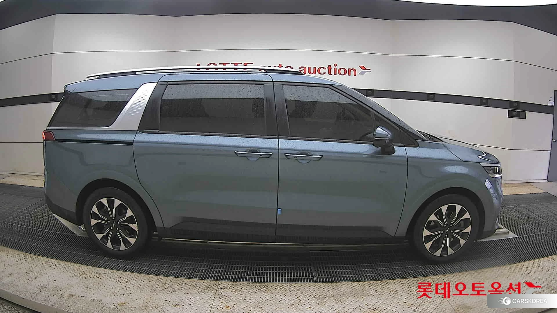 Kia Carnival id 4352423 из Кореи 23