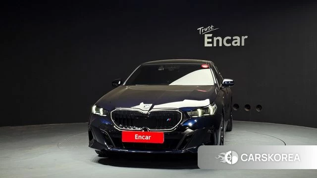 BMW 5 Series (G60) id 4177462 из Кореи 13