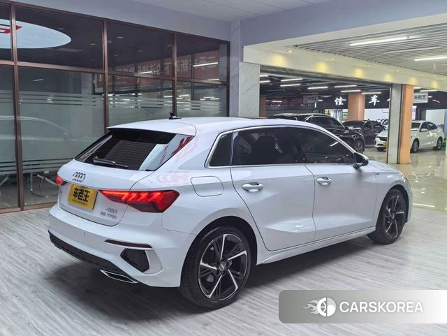 Audi A3 2021 Белый из Китая, фото 3