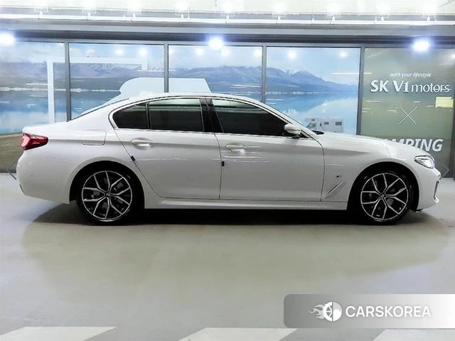 BMW 5 Series (G30) id 4637275 из Кореи 13