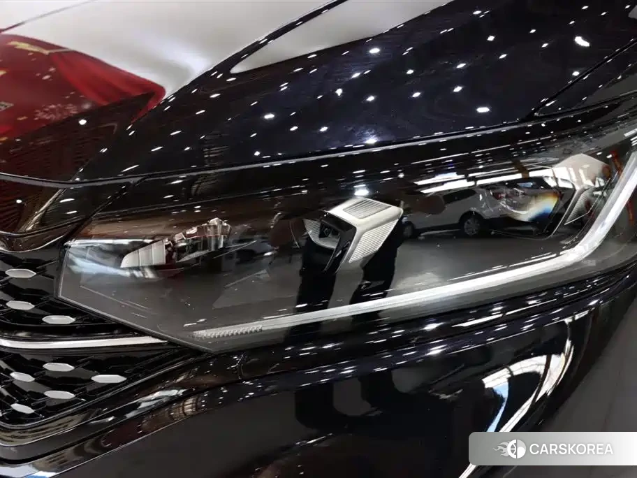 Volkswagen Passat id 4576565 из Китая 13