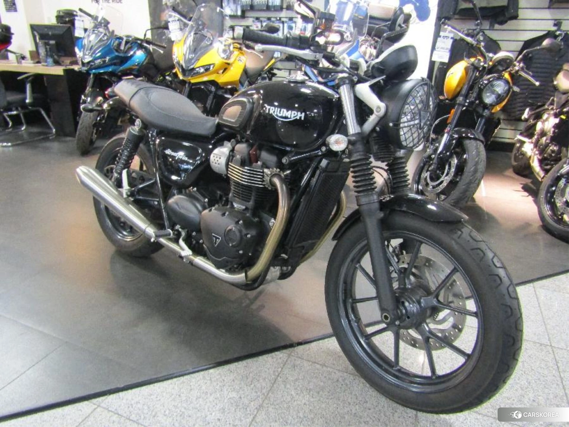 Проданный Triumph STREET TWIN 2017 из Японии, фото 3