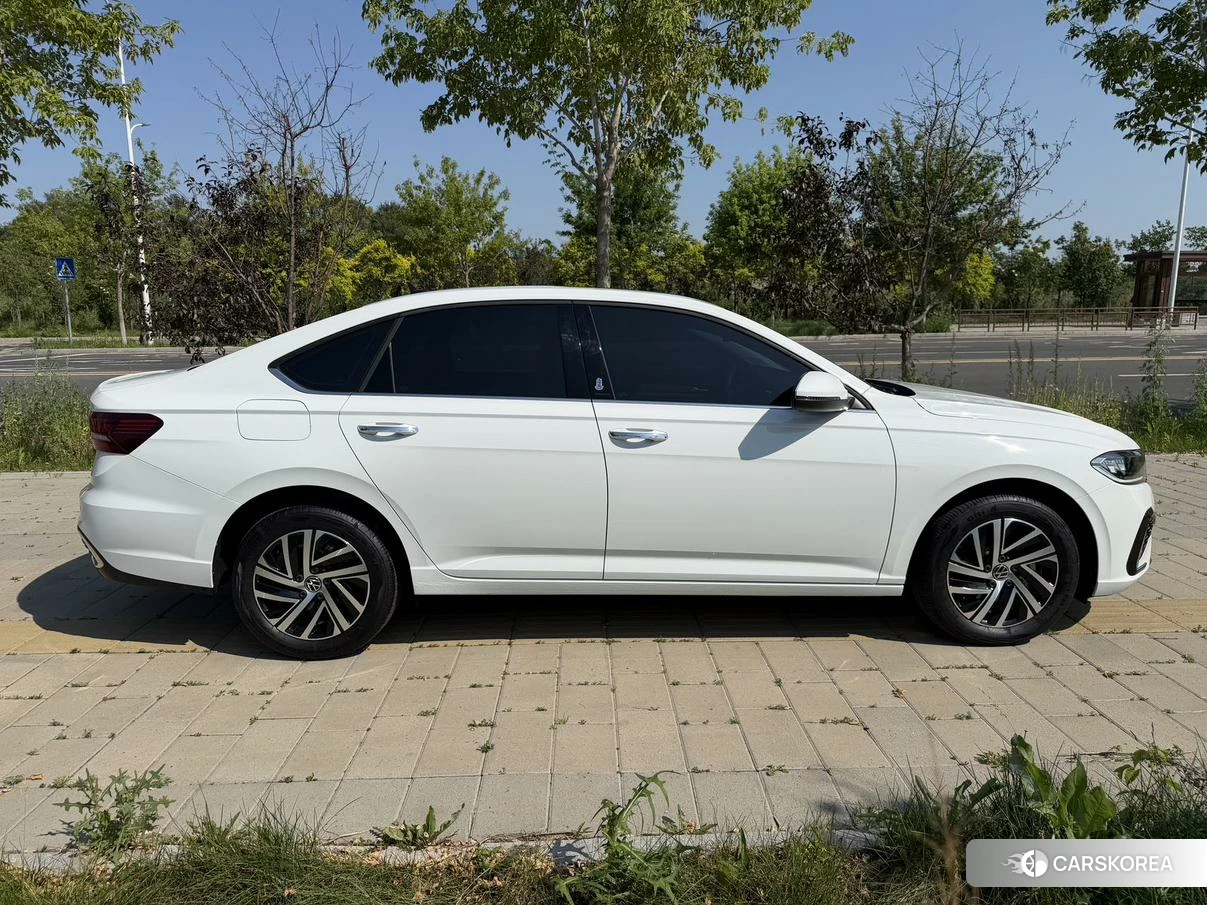 Volkswagen Lavida id 4510311 из Китая 17
