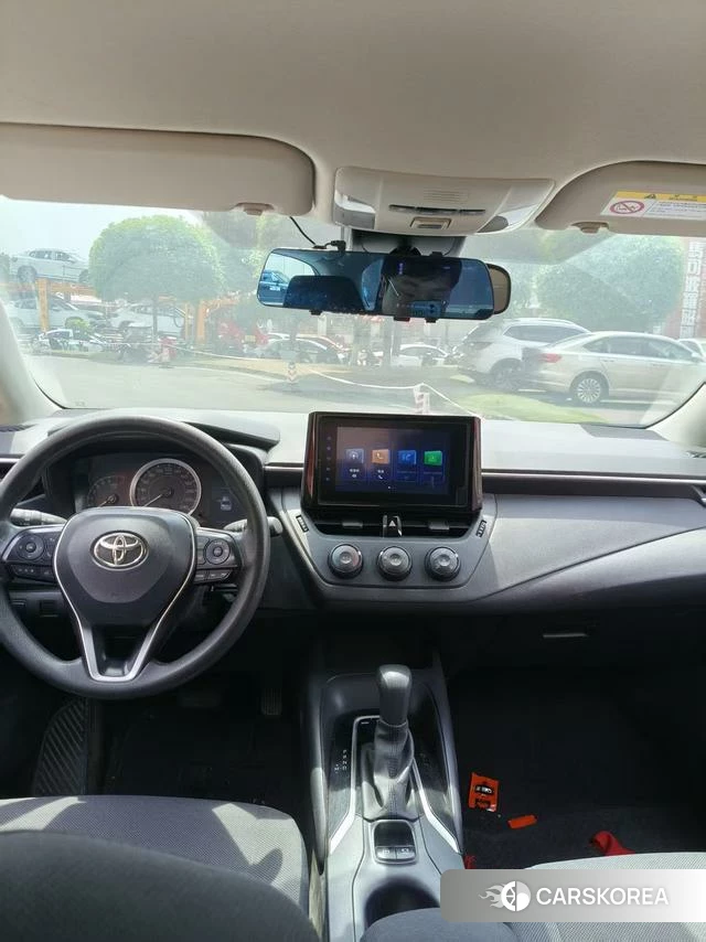 Toyota Corolla 2023 Белый из Китая, фото 3