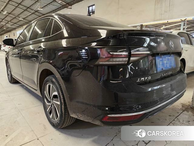 Volkswagen Lavida 2023 Черный из Китая, фото 3